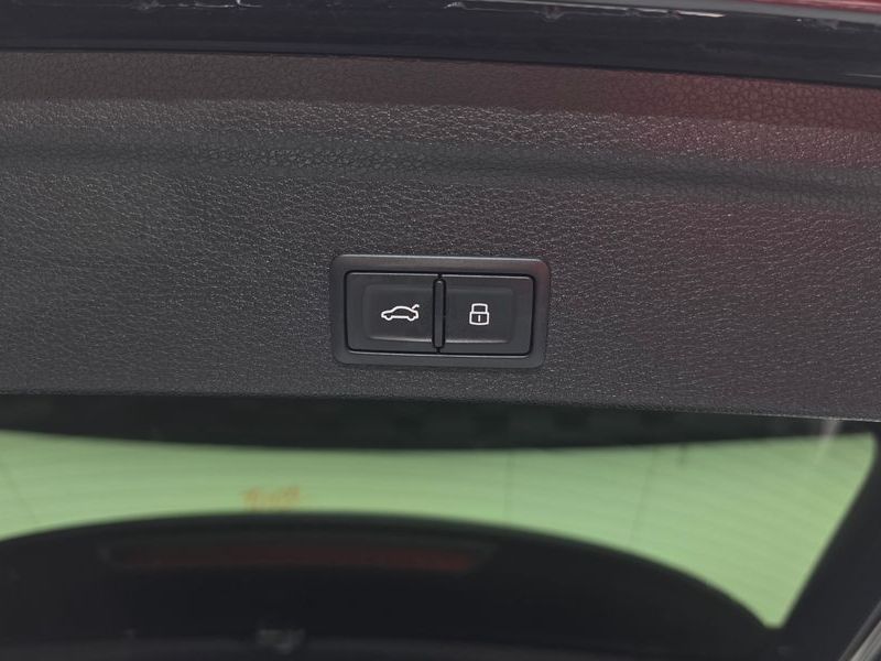 2023 Audi Q3 35 TDI Premium Sportback photo 30