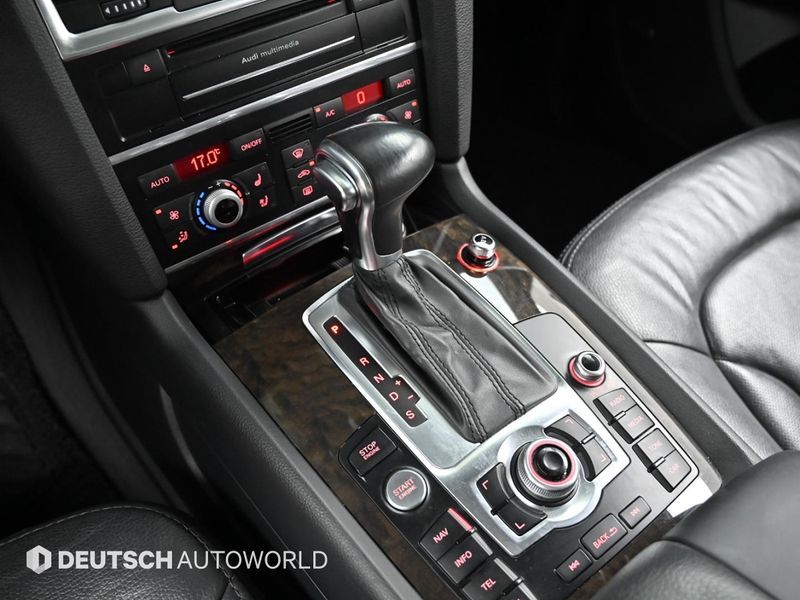 2015 Audi Q7 35 TDI Quattro Dynamic 4L photo 9