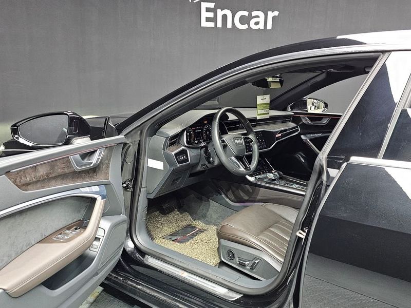2021 Audi A7 55 TFSI Quattro Premium photo 10