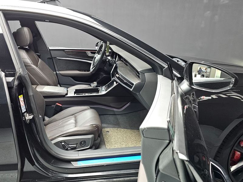 2021 Audi A7 55 TFSI Quattro Premium photo 11