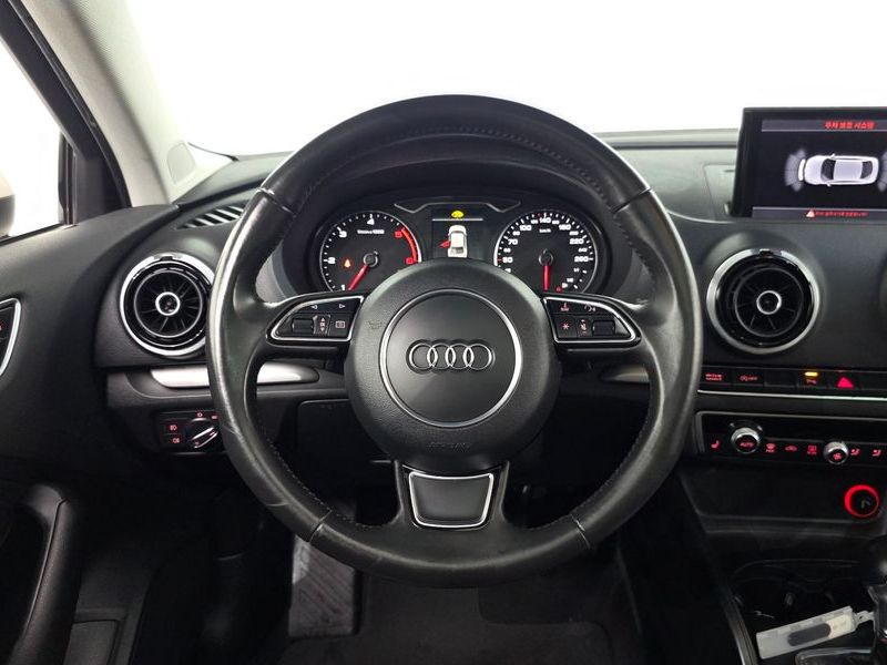 2014 Audi A3 2.0 TDI Dynamic 8V photo 13