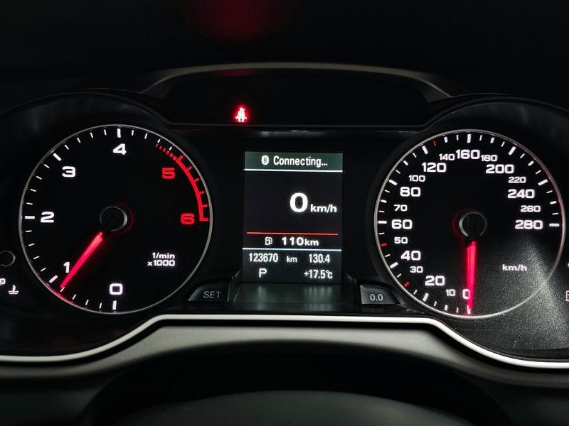 2015 Audi A4 35 TDI Quattro Dynamic B8 photo 8