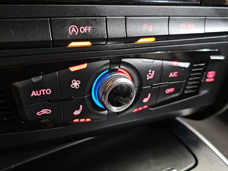 2015 Audi A4 35 TDI Quattro Dynamic B8 photo 16