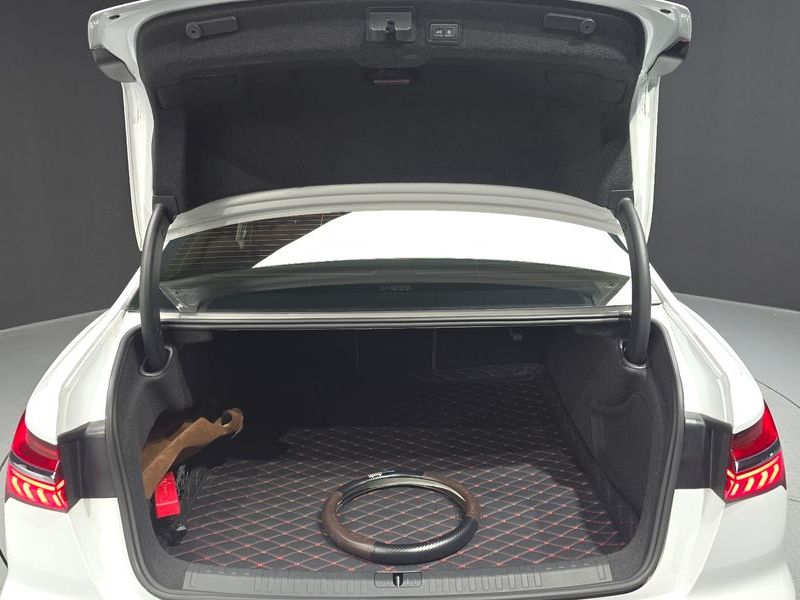 2023 Audi A6 40 TDI photo 20