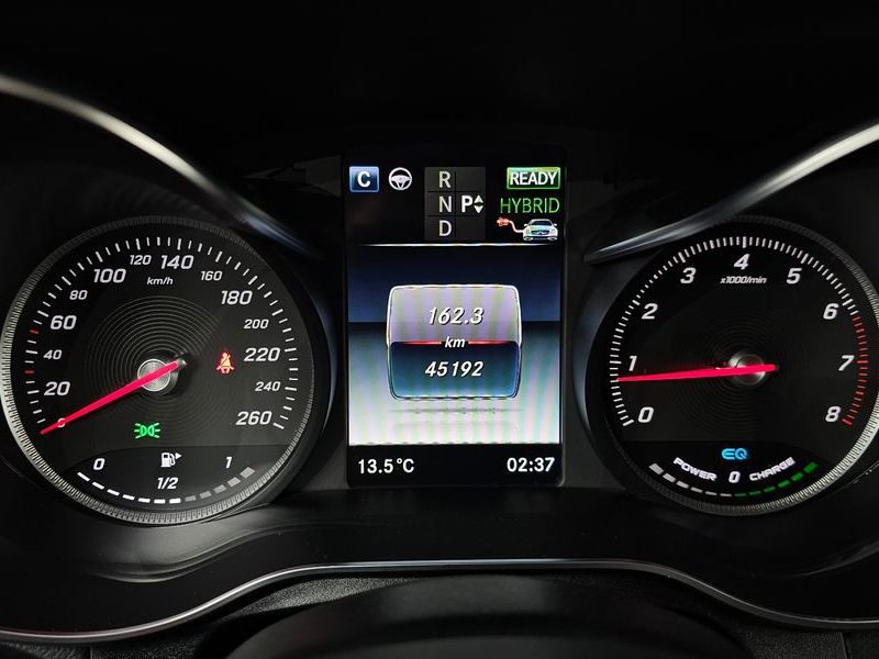 2019 Mercedes-Benz C-Class GLC350e 4MATIC Premium photo 8