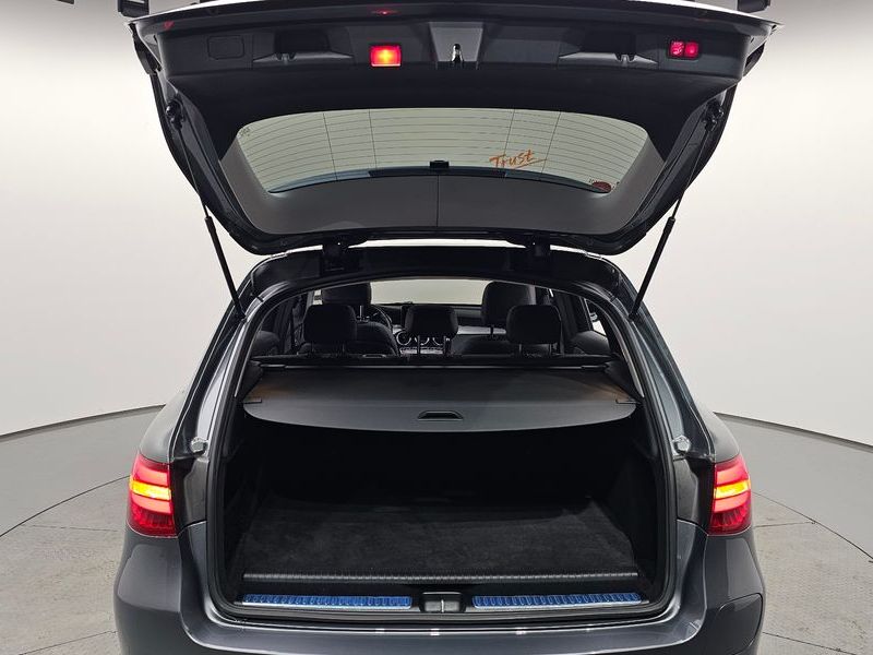 2019 Mercedes-Benz C-Class GLC350e 4MATIC Premium photo 29