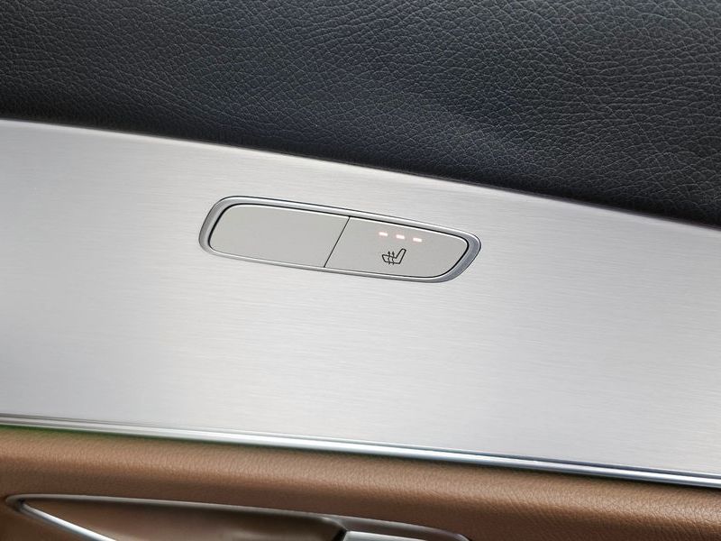 2021 Mercedes-Benz E-Class E250 Avantgarde photo 18