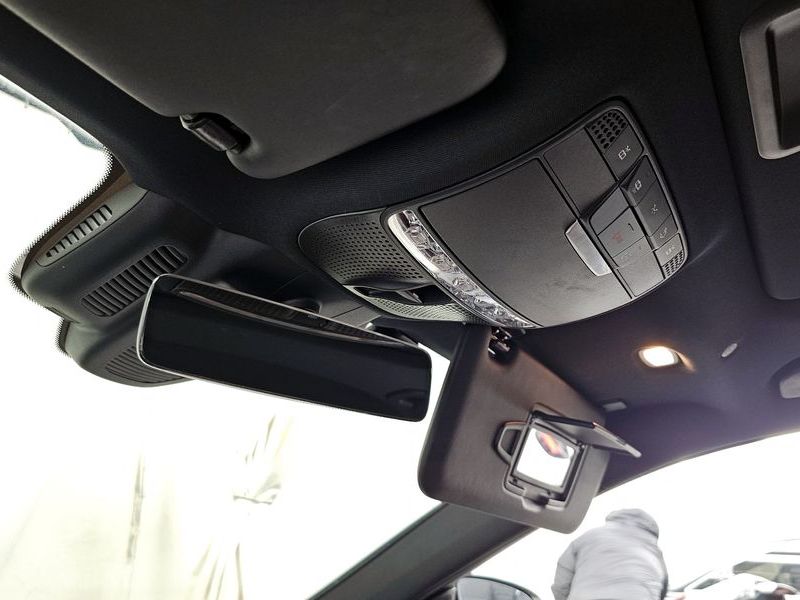 2021 Mercedes-Benz E-Class E250 Avantgarde photo 19