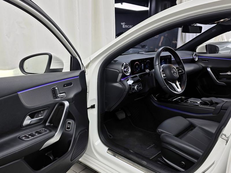 2020 Mercedes-Benz A-Class A220 Sedan photo 10