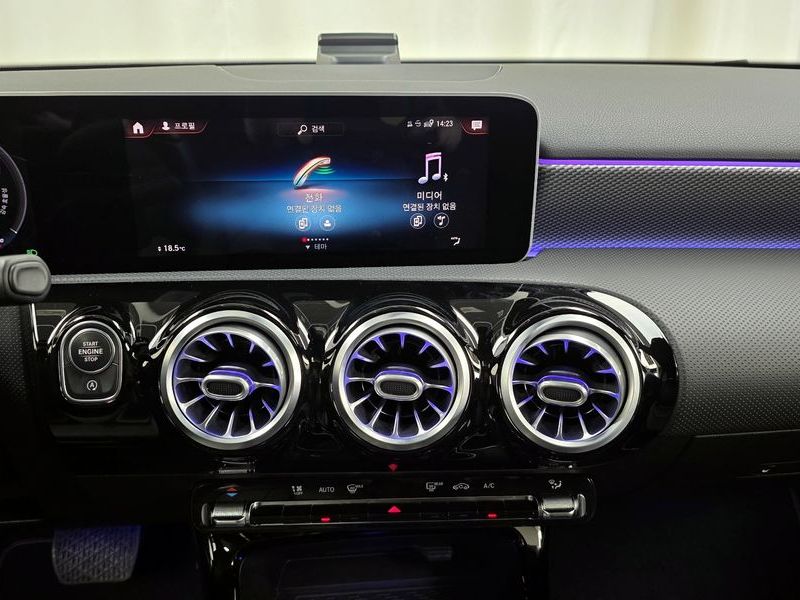 2020 Mercedes-Benz A-Class A220 Sedan photo 14