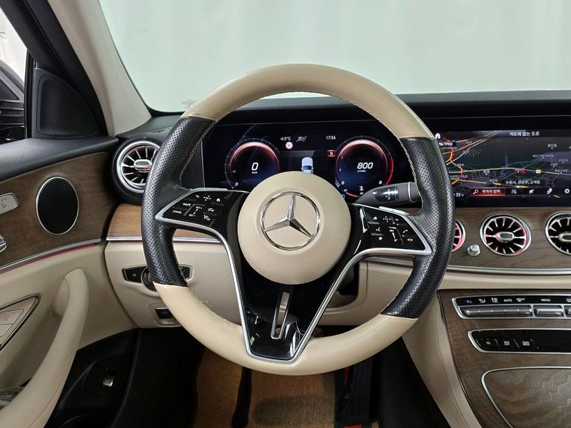 2021 Mercedes-Benz E-Class E250 Exclusive photo 13
