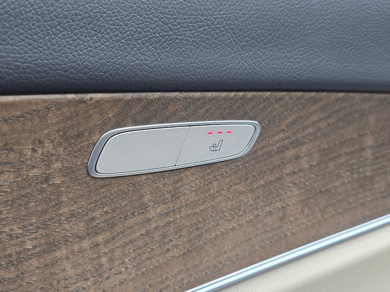 2021 Mercedes-Benz E-Class E250 Exclusive photo 19