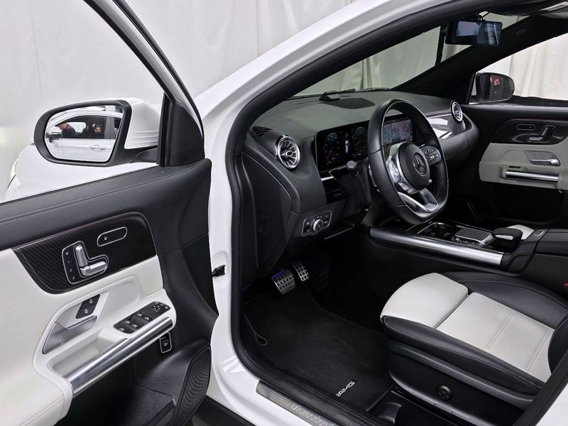 2020 Mercedes-Benz A-Class GLA250 4MATIC photo 10