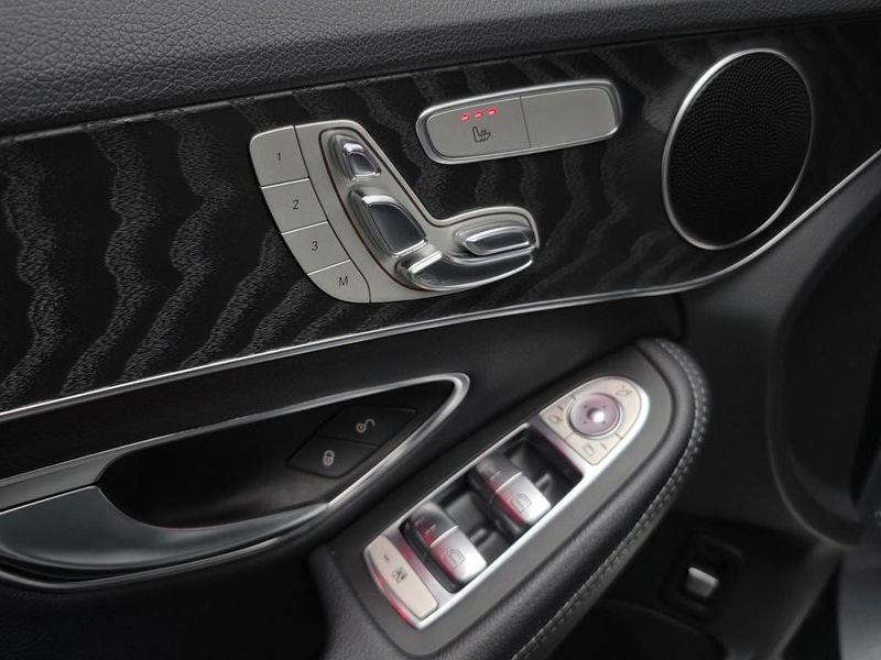2019 Mercedes-Benz C-Class C220 d Avantgarde photo 18