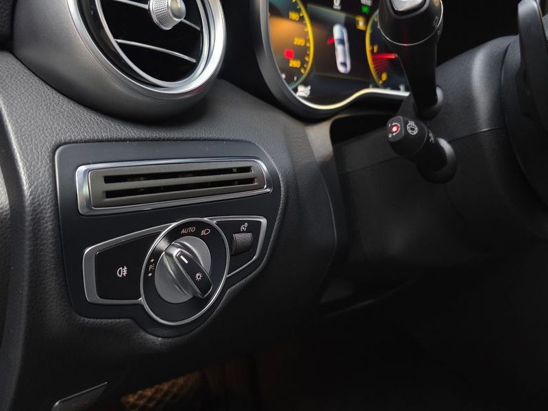 2019 Mercedes-Benz C-Class C220 d Avantgarde photo 28