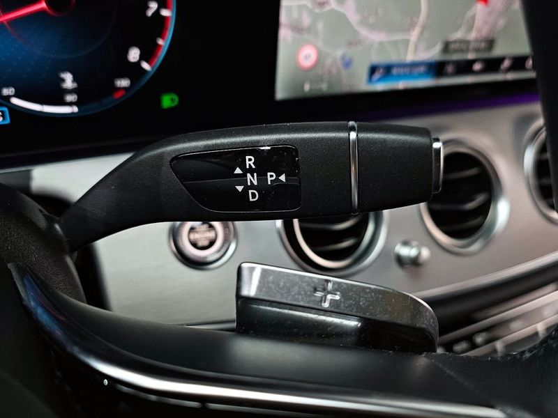 2021 Mercedes-Benz E-Class E250 Avantgarde photo 9
