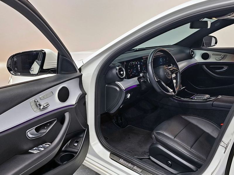 2021 Mercedes-Benz E-Class E250 Avantgarde photo 10