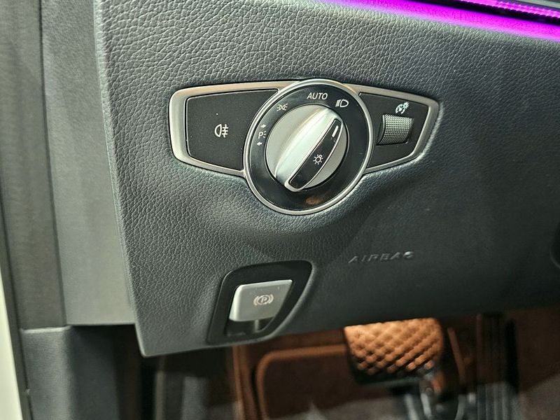 2021 Mercedes-Benz E-Class E250 Avantgarde photo 17