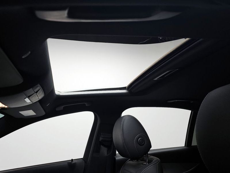 2021 Mercedes-Benz E-Class E250 Avantgarde photo 19