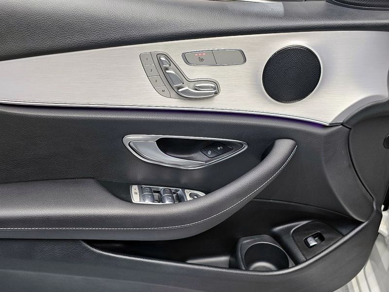 2021 Mercedes-Benz E-Class E250 Avantgarde photo 30