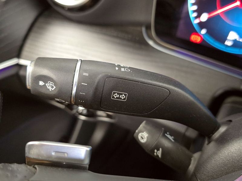 2022 Mercedes-Benz E-Class E300d 4MATIC Coupe photo 28