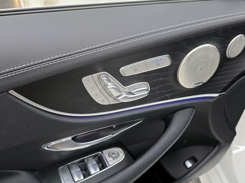 2022 Mercedes-Benz E-Class E300d 4MATIC Coupe photo 29