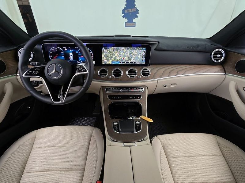 2021 Mercedes-Benz E-Class E250 Exclusive photo 7