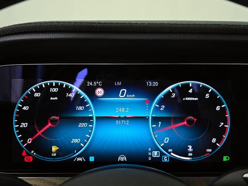 2021 Mercedes-Benz E-Class E250 Exclusive photo 8