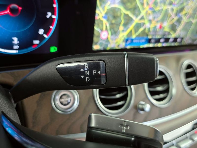 2021 Mercedes-Benz E-Class E250 Exclusive photo 9