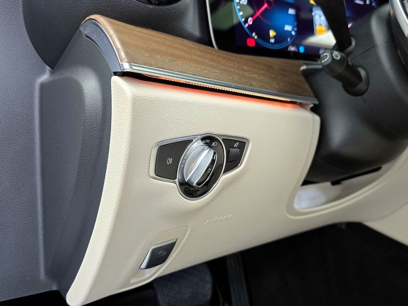 2021 Mercedes-Benz E-Class E250 Exclusive photo 17