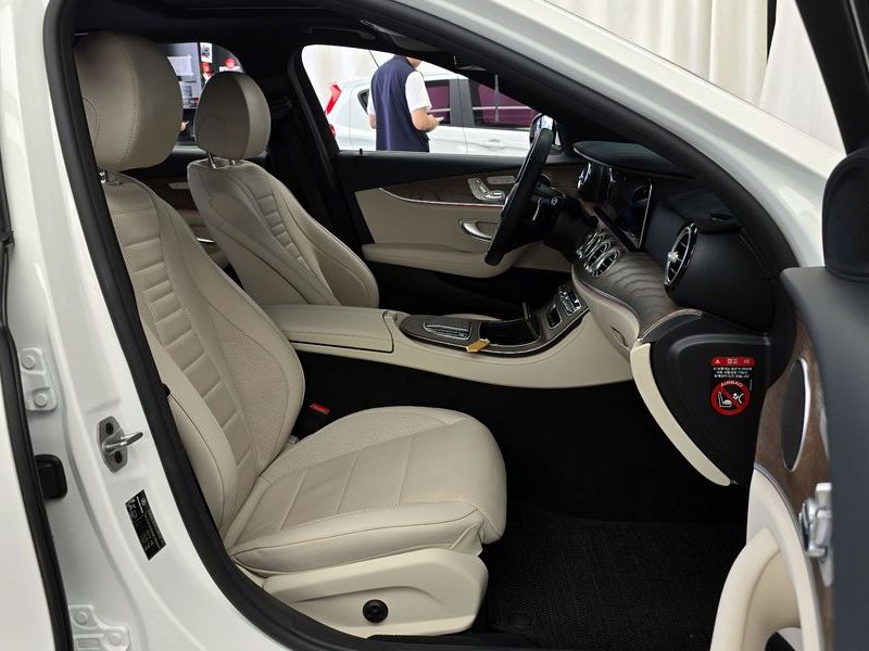 2021 Mercedes-Benz E-Class E250 Exclusive photo 26