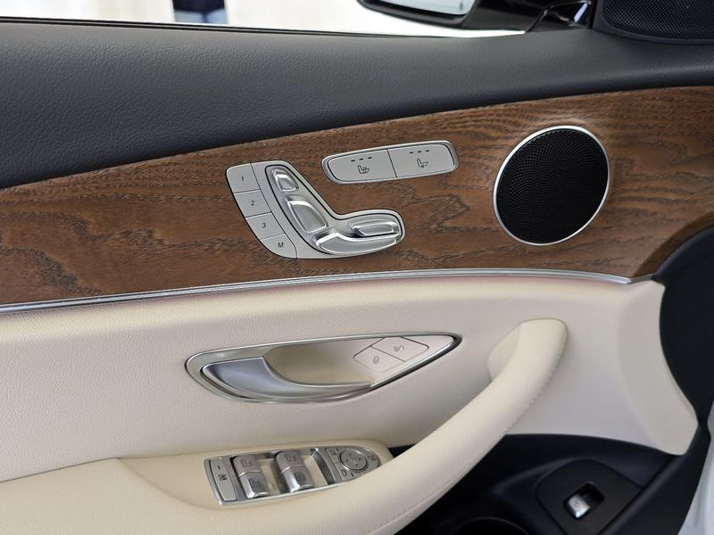 2021 Mercedes-Benz E-Class E250 Exclusive photo 28