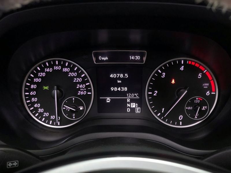 2013 Mercedes-Benz B-Class B200 CDI Blue efficiency Sport pack photo 8