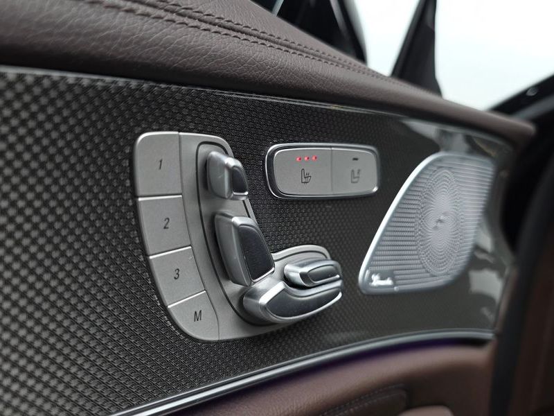 2020 Mercedes-Benz S-Class CLS300d AMG Line photo 18