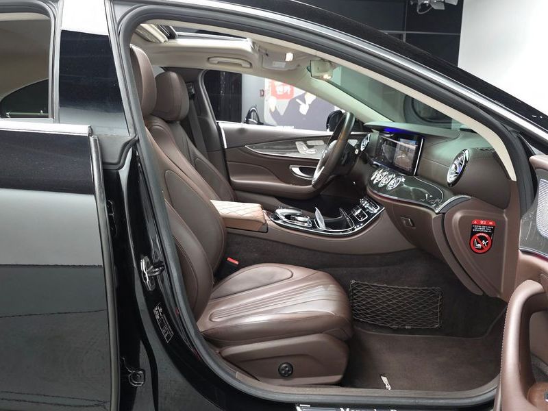 2020 Mercedes-Benz S-Class CLS300d AMG Line photo 26