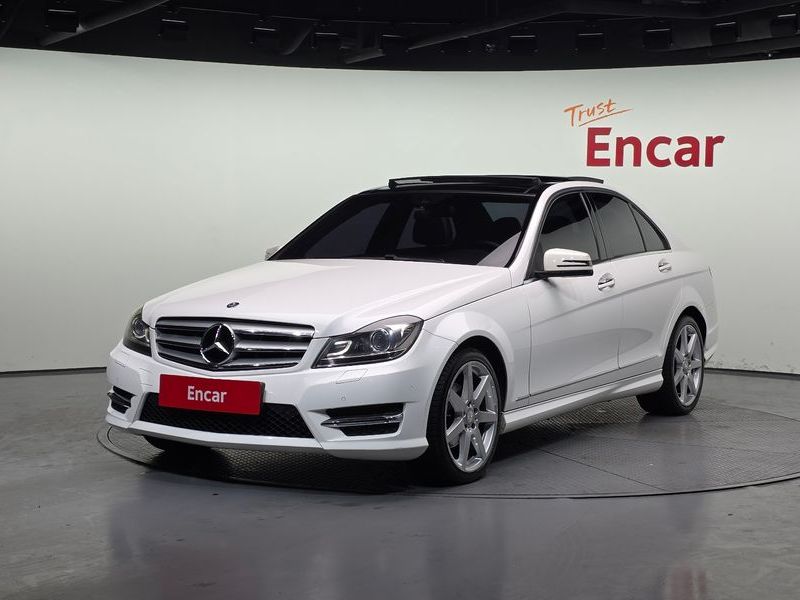 2013 Mercedes-Benz C-Class C200 CGI Avantgarde Style Package photo 1