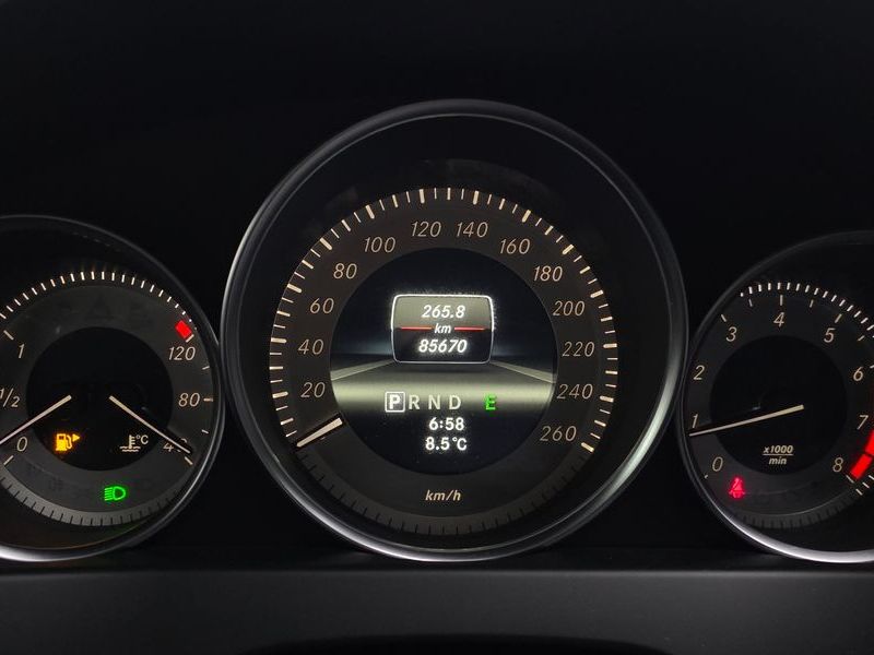 2013 Mercedes-Benz C-Class C200 CGI Avantgarde Style Package photo 8