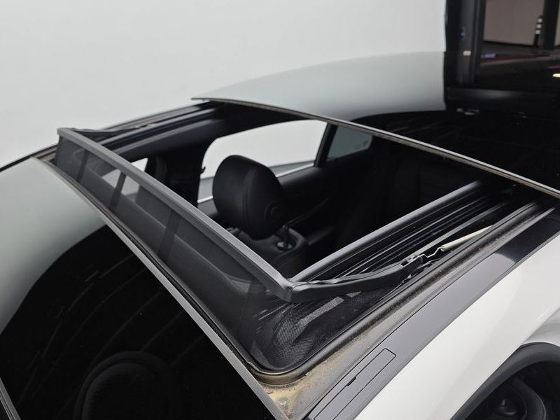 2022 Mercedes-Benz E-Class E350 4MATIC AMG Line photo 19