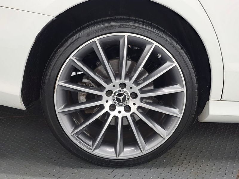2022 Mercedes-Benz E-Class E350 4MATIC AMG Line photo 21