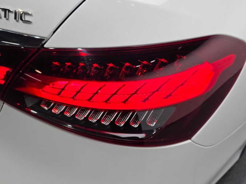2022 Mercedes-Benz E-Class E350 4MATIC AMG Line photo 23
