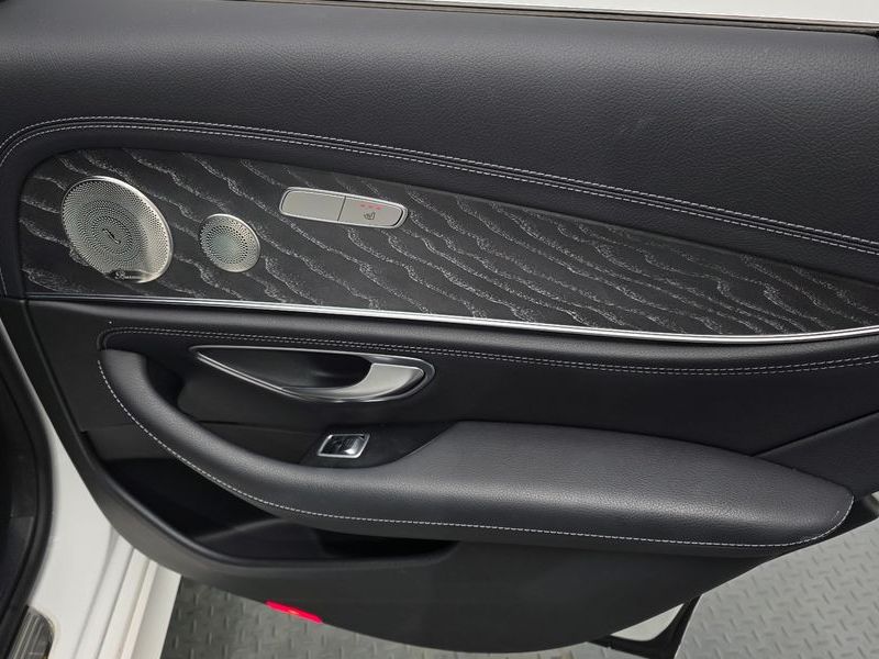 2022 Mercedes-Benz E-Class E350 4MATIC AMG Line photo 25