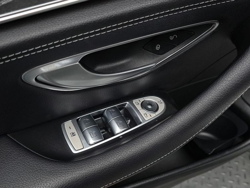 2022 Mercedes-Benz E-Class E350 4MATIC AMG Line photo 27
