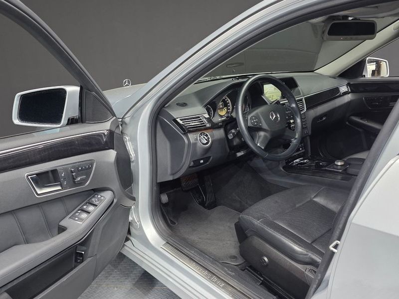 2012 Mercedes-Benz E-Class E350 photo 10
