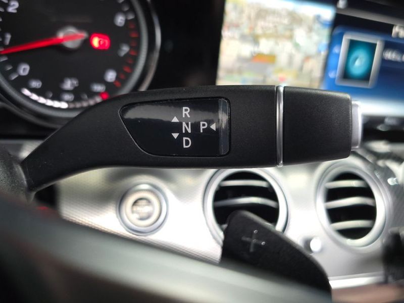 2019 Mercedes-Benz E-Class E300 Avantgarde photo 9