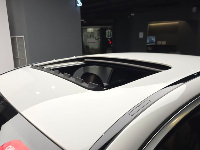 2019 Mercedes-Benz E-Class E300 Avantgarde photo 30