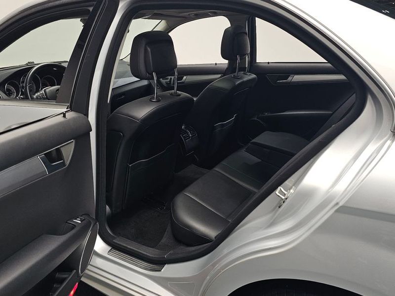 2013 Mercedes-Benz C-Class C220 CDI AVANTGARDE photo 11
