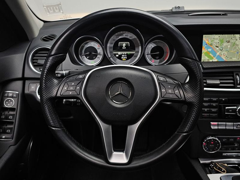 2013 Mercedes-Benz C-Class C220 CDI AVANTGARDE photo 12