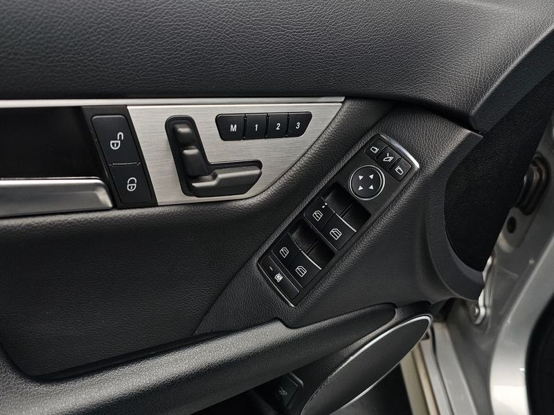 2013 Mercedes-Benz C-Class C220 CDI AVANTGARDE photo 16