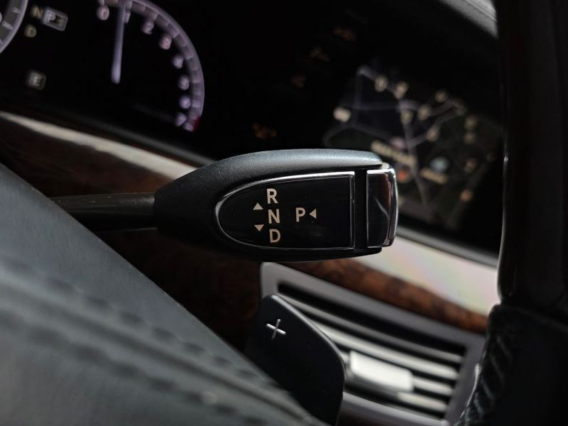 2012 Mercedes-Benz S-Class S500L BlueEFFICIENCY 4MATIC photo 9