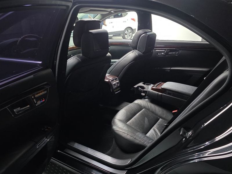 2012 Mercedes-Benz S-Class S500L BlueEFFICIENCY 4MATIC photo 11